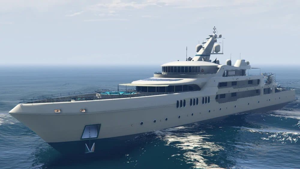 Un super-yacht en pleine mer